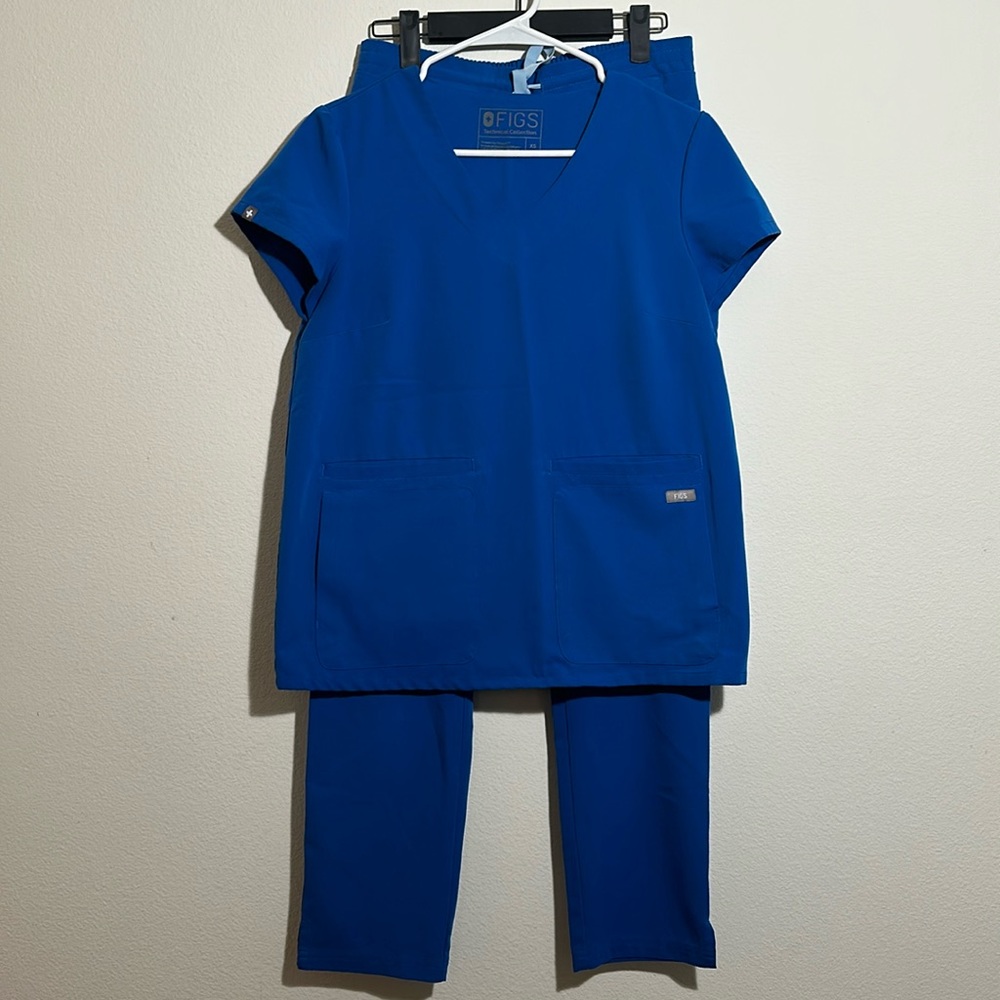 FIGS Scrub Set in XS